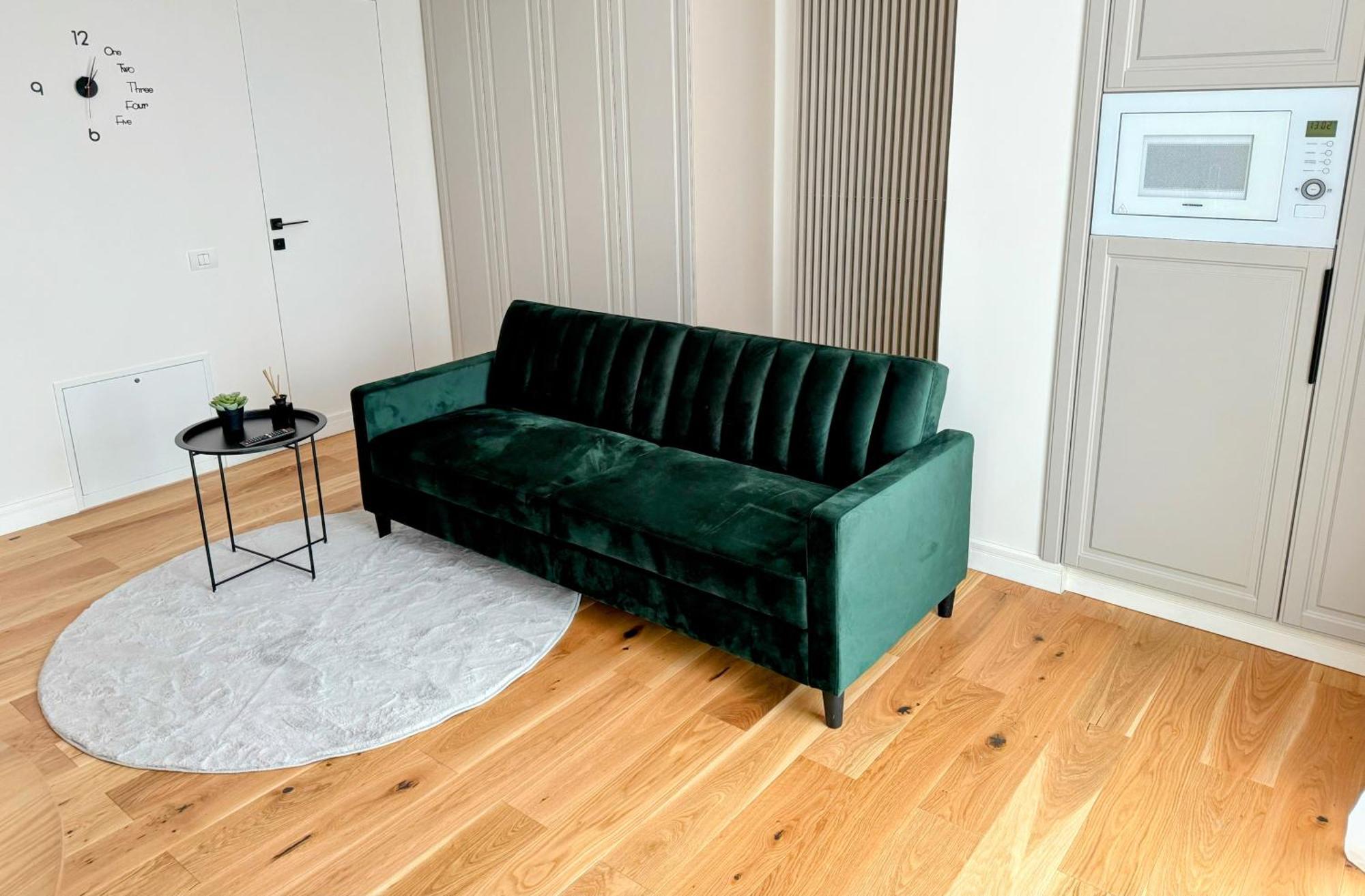 Stylish Apartment Getaway With Self Check-In And Free Parking Lot Arad Exterior foto